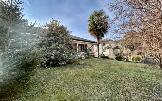 Casa indipendente tricamere con giardino ed autorimessa!