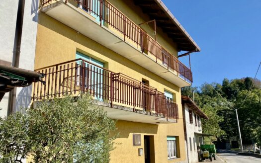 Casa in linea in vendita a Sedilis di Tarcento!