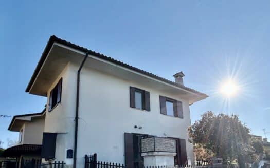 Graziosa villaschiera tricamere a Tricesimo!