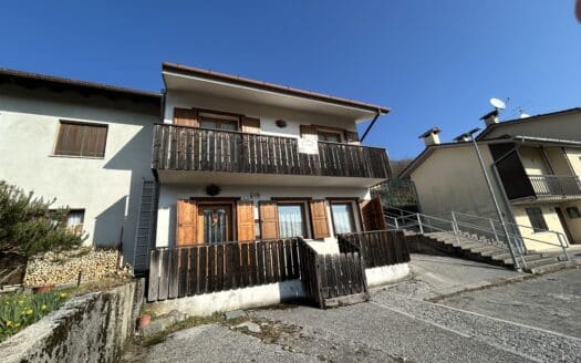 Casa di testa a Cesariis!